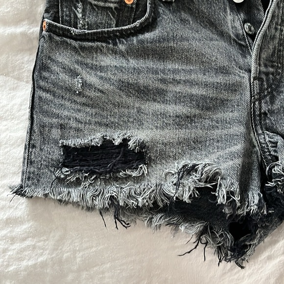 LEVI STRAUSS 501 HIGH RISE SHORTS - Picture 6 of 13